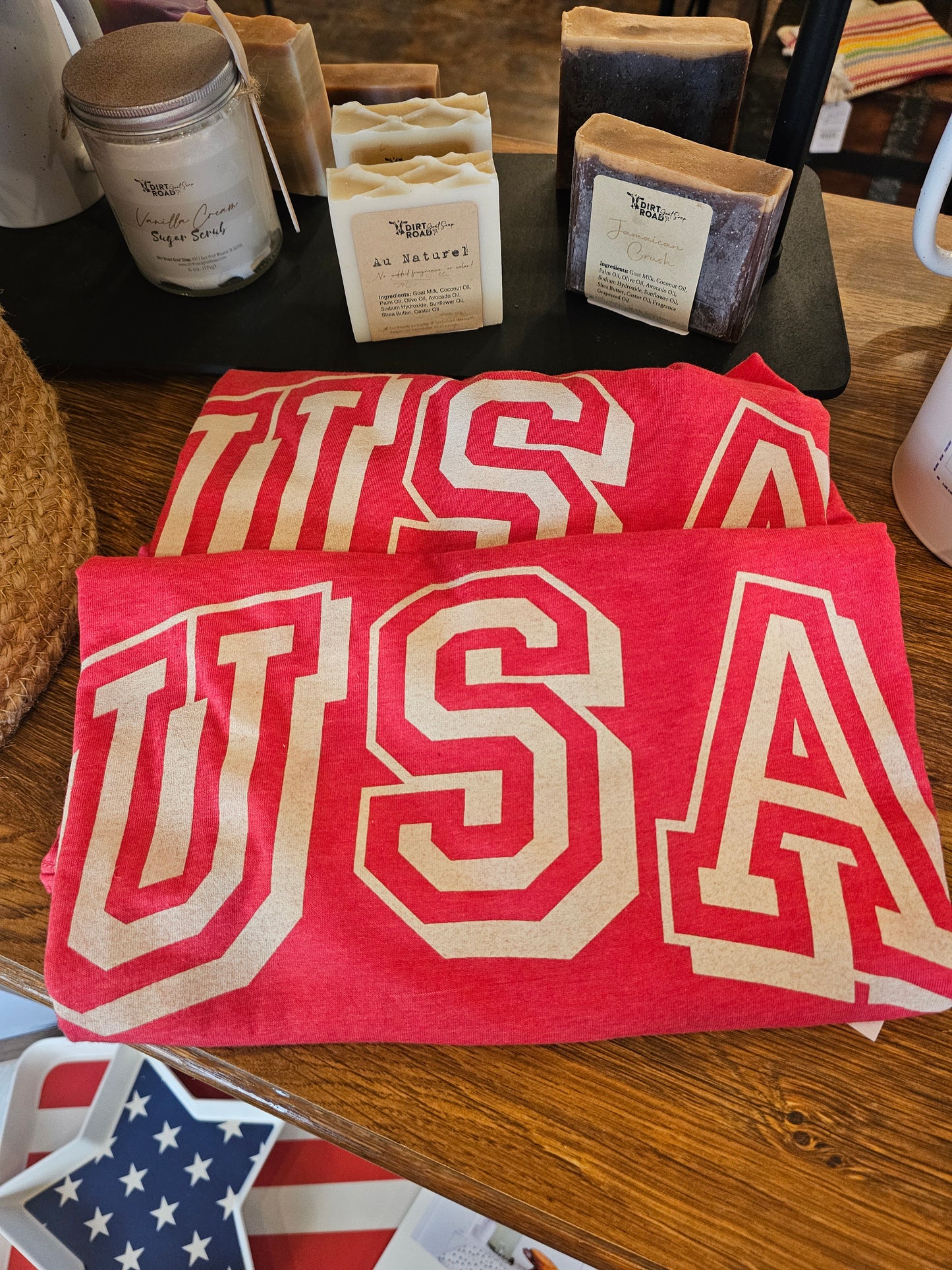 USA Vintage Tee - Red